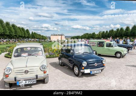 Schwetzingen, Baden-Württemberg, Deutschland, Fiat-Oldtimer beim Concours d'Elégance im Schlosspark Stockfoto