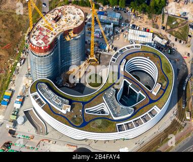 Luftbild der Baustelle der Trivago Zentrale am Tor zum Düsseldorfer Medienhafen im Stadtkreis III im Rheinland im Bundesland Nordrhein-Westfalen, Deutschland Stockfoto