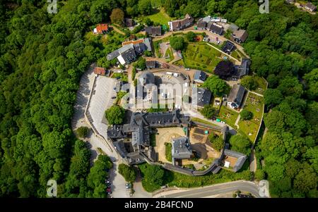 Luftbild Burg an der Wupper mit der Burg, Burg bei der Wupper in Solingen im Bergischen Land im Land Nordrhein-Westfalen, Deutschland, Stockfoto