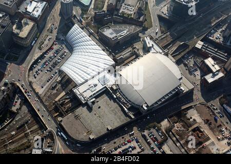 Luftaufnahme der Manchester AO Arena und der Manchester Victoria Station Stockfoto