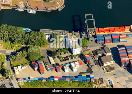 Luftbild der Zentrale der Duisburg Hafen AG (duisport) der Duisport AG Duisburg an der Ruhr-Lippe am Rhein in Übersicht und Details in Ruhrort in Duisburg im Ruhrgebiet im Bundesland Nordrhein-Westfalen in Deutschland. Stockfoto