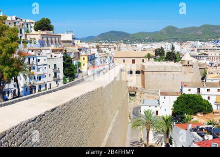 Ibiza-Altstadt (Dalt Vila), Ibiza-Stadt, Ibiza, Balearen, Spanien, Europa Stockfoto