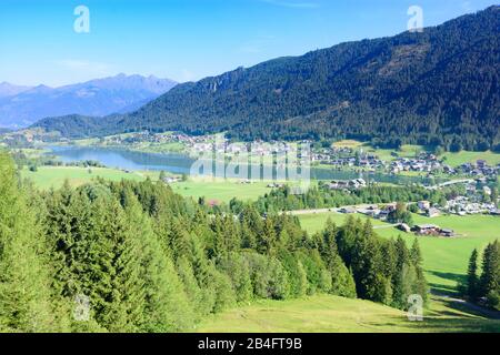 Weißensee, Weißensee, Dorf Techendorf mit Kirche in kärnten/kärntnerischen, Österreich Stockfoto