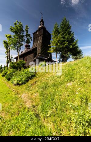 Europa, Polen, Provinz Kleinpolen, Griechisch-katholische Pfarrkirche St. Cosmas und St. Damian in Banica Stockfoto