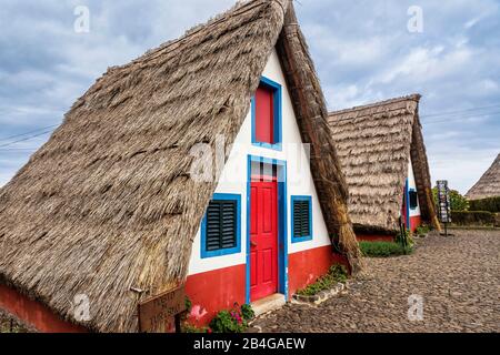Europa, Portugal, Archipel, Atlantik, Madeira, Santana, Madeira, Casa de Colmo Stockfoto