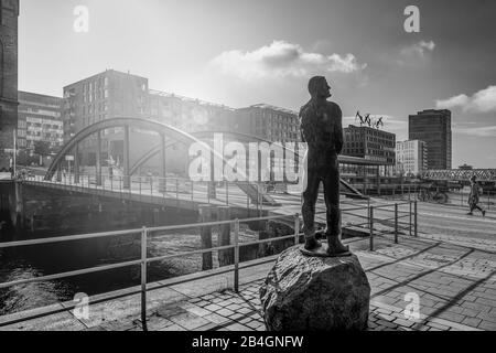 Deutschland, Hamburg, Elbe, Hafen, Hafencity, Brücke, Busan-Brücke, Denkmal, Störtebeker Stockfoto