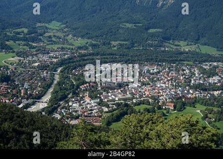 Deutschland, Bayern, Oberbayern, Bad Reichenhall, Stadtansicht von oben Stockfoto