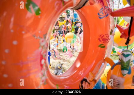 Viele Luftballons in verschiedenen Formen Stockfoto