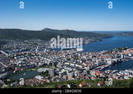 Stadt Bergen, Blick vom Berg Fløyen, Norwegen, Skandinavien, Europa Stockfoto