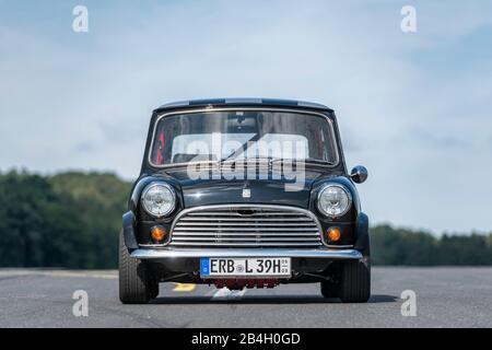 Michelstadt, Hessen, Deutschland, Innocenti-Mini-Cooper, Typ B 39, gebaut 1974,68 ps, 12275 cc, italienische Lizenzierung des Mini Cooper durch die British Motor Corporation. Stockfoto