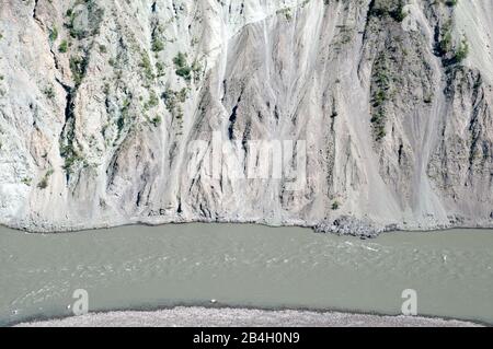 Die steilen Hänge des Grand Canyon des Stikine River, in der Spectrum Mountain Range, in der Nähe des Telegraph Creek im Norden von British Columbia, Kanada. Stockfoto