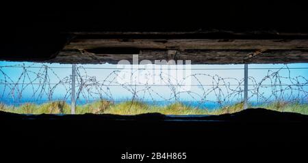 Pointe du Hoc, Blick von der deutschen Position zur Invasionsküste Stockfoto