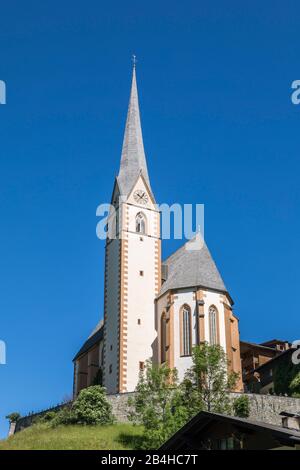 Die Pfarrkirche Heiligenblut, Heiligenblut am Großglockner, Mölltal, Nationalpark hohe Tauern, Bezirk Spittal an der Drau, Bezirk Kärntner, Österreich Stockfoto