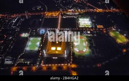 Nachtansicht des RheinEnergieStadions im Stadtteil Muengersdorf vom 1. FC Köln, 26.03.2013, Luftbild, Deutschland, Nordrhein-Westfalen, Köln Stockfoto