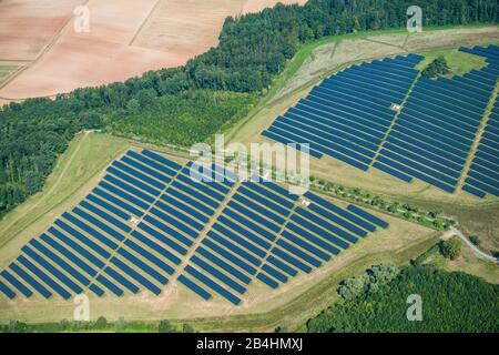 Luftfahrt-Freiflächenanlage im Grünen Stockfoto