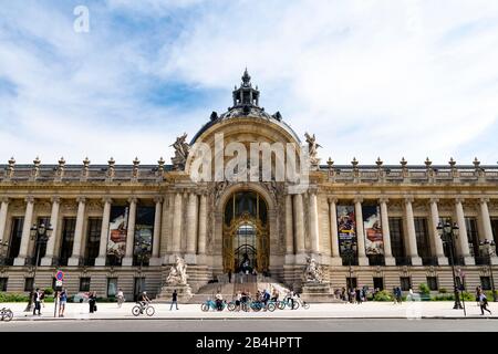 Hauptportal des Petit Palaise, Musée des Beaux-Arts de la Ville de Paris, städtisches Museum der Schönen Künste, Paris, Frankreich, Europa Stockfoto