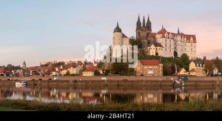 Deutschland, Sachsen, Meissen, der Meißener Dom und die im 15. Jahrhundert erbaute spätantike Albrechtsburg gelten als älteste Burg Deutschlands. Stockfoto