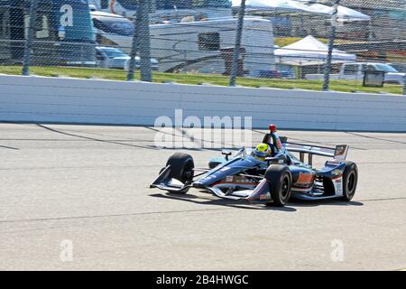 Newton Iowa, 19. Juli 2019: 21 Spencer Pigot, auf Rennstrecke während der Trainingseinheit für das Indycar-Rennen Iowa 300. Stockfoto