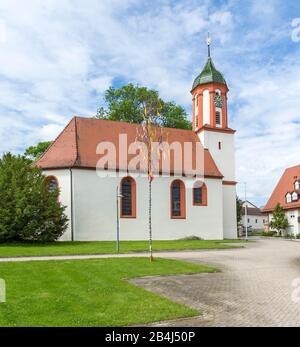 Deutschland, Baden-Württemberg, Dürmentingen - Heudorf, Pfarrkirche St. Oswald am Schloss Heudorf, Saalkkirche von 1626, 1728 neu ausgestattet. Stockfoto