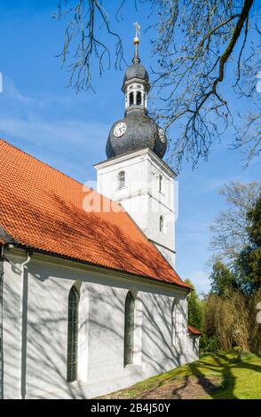 Deutschland, Thüringen, Suhl - Heinrich, Evangelische Kirche St. Ulrich, spätgotische Chorturmkirche, erbaut zwischen 1452 und 1503 Stockfoto