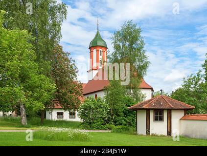 Deutschland, Baden-Württemberg, Dürmentingen - Heudorf, Pfarrkirche St. Oswald am Schloss Heudorf, Saalkkirche von 1626, 1728 neu ausgestattet. Stockfoto