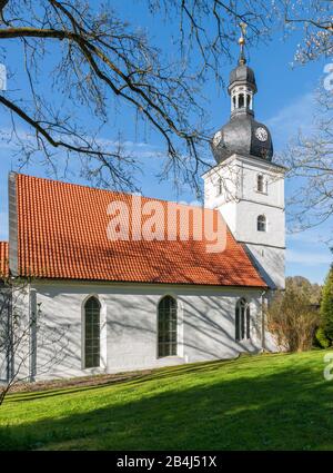 Deutschland, Thüringen, Suhl - Heinrich, Evangelische Kirche St. Ulrich, spätgotische Chorturmkirche, erbaut zwischen 1452 und 1503 Stockfoto