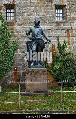 Bronzene Jamben, Denkmal zu Ehren Friedrich des Großen, König von Preßburg 1740-1786, Burg von hohenn, Hechingen, Schwäbische Alb, Baden-Württemberg, Deutschland, Europa Stockfoto