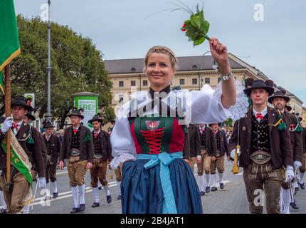 Traditionelles Kostüm - und Markierparade zum Oktoberfest, München, Oberbayern, Bayern, Deutschland, Europa Stockfoto