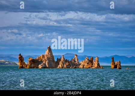 USA, Vereinigte Staaten von Amerika, Mono County, Lee Vining, Mono Lake, Sierra Nevada, South Tufa Area, Kalifornien Stockfoto