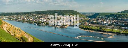 Das hochauflösende Panorama von Bingen und Bingerbrück, das Binger Loch, beginnt hier das Mittelrheintal, zwischen Bingen und Bingerbrück liegt die Einmündung der Mittleren, Stockfoto