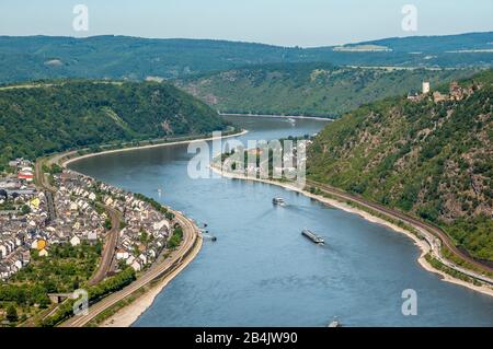 Rhein bei Bad-salzig und Kamp-Bornhofen, Bild von der Hindenburghöhe, rechts die Burgen Sterrenberg und Liebenstein, genannt "Feindliche Brüder" Stockfoto