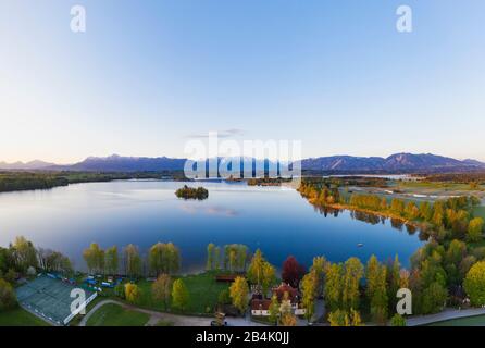 Staffelsee, Lido in Uffing und Insel Mühlwörth, Luftbild, Alpenvorland, Oberbayern, Bayern, Deutschland Stockfoto