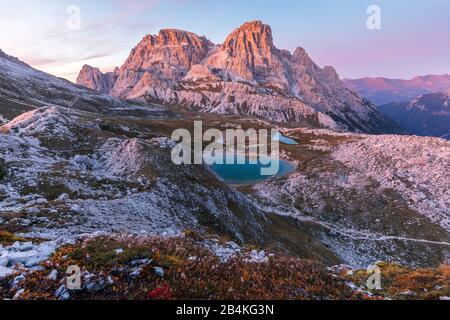 Tre Scarperi (Dreischusterspitze) und Laghi dei Piani (Bodenseen), Sexten Doles, Südtirol, Bolzano, Italien Stockfoto