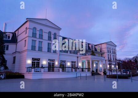 Deutschland, Mecklenburg-Vorpommern, Zingst, Hotel Steigenberger, Strandhotel in Zingst Stockfoto