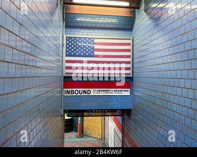 Cambridge MA USA - ca. märz 2020 - zentraler MBTA-Bahnhof in Cambridge MA Stockfoto