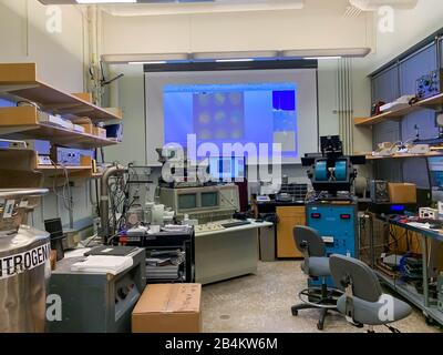 Cambridge MA USA - ca. märz 2020 - Physics Lab im mit Campus Stockfoto