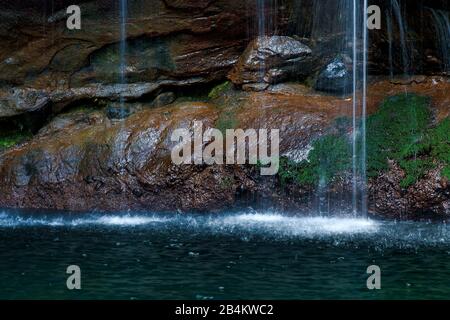 Wasserfall 25 Quellen, Fontes, Regenwald im Rabacal Naturreservat, Insel Madeira, Portugal Stockfoto