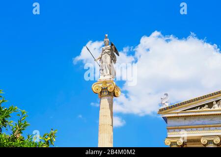 Statuen von Athena außerhalb der Akademie von Athen, Athen, Griechenland, Europa Stockfoto