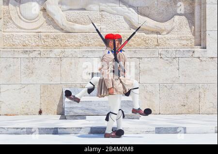 Evzone Soldaten, die Wachablösung, Athen, Griechenland, Europa, Stockfoto