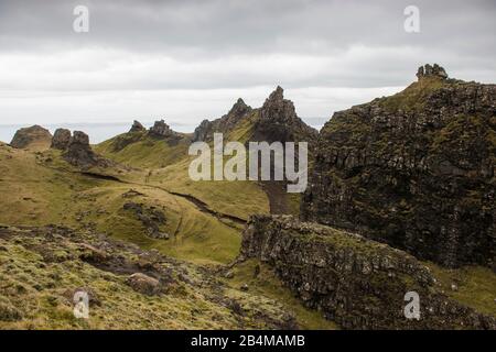 Großbritannien, Schottland, Innere Hebriden, Insel Skye, Trotternish, Die abenteuerliche Landschaft des Storr Stockfoto