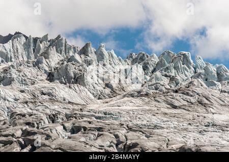 Frankreich, Haute Savoie, Chamonix, Rugged Glacier du Tour Stockfoto