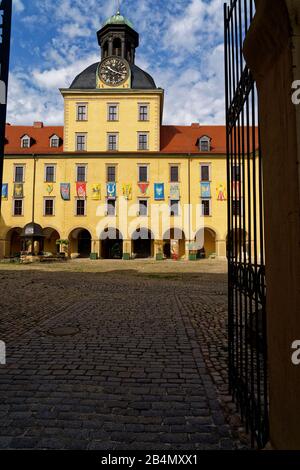 Schloss und Schlosspark Moritzburg in Zeitz, Burglandkreis, Sachsen-Anhalt, Deutschland Stockfoto