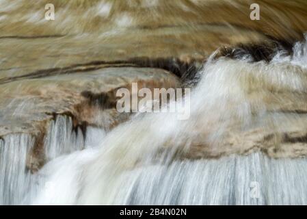 Details an den Kuhfluchtwasserfällen in den bayerischen Alpen Stockfoto