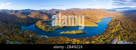 Herbst im Plitvicer Nationalpark in Kroatien Stockfoto