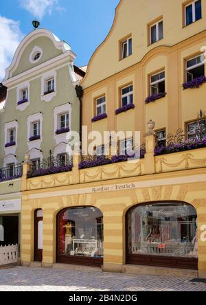 Hausfassaden in der Wahlenstraße, Regensburger Altstadt, Oberpfalz, Bayern, Deutschland Stockfoto