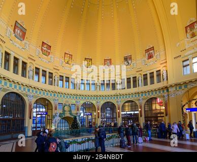 Praha, Hauptbahnhof, alte Halle, Café Praha, Prag, Tschechische Republik Stockfoto