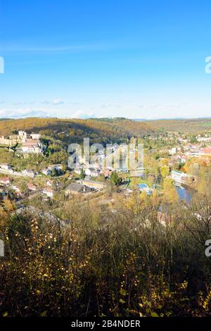 Gars am Kamp, Blick von Aussichtsplattform Hamerlingwarte auf Gars am Kamp in Österreich, Oberösterreich, Waldviertel Stockfoto