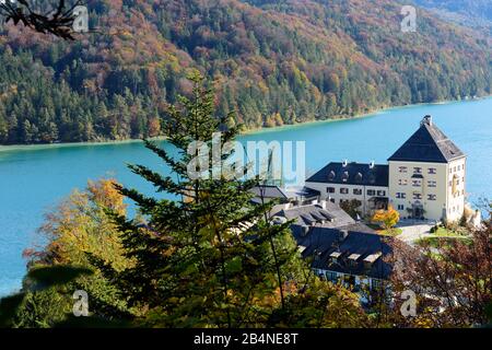 Hof bei Salzburg, Schloss Fuschl, Fuschlsee im Salzkammergut, Salzburg, Österreich Stockfoto