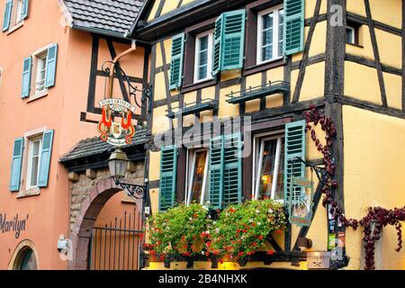 Turckheim ist eine französische Gemeinde im Elsaß. Das Departement Haut-Rhin in der Region Grand EST. Stockfoto