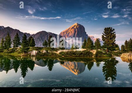 Lago Limides, Pass Falzarego, Doles, Südtirol, Italien Stockfoto